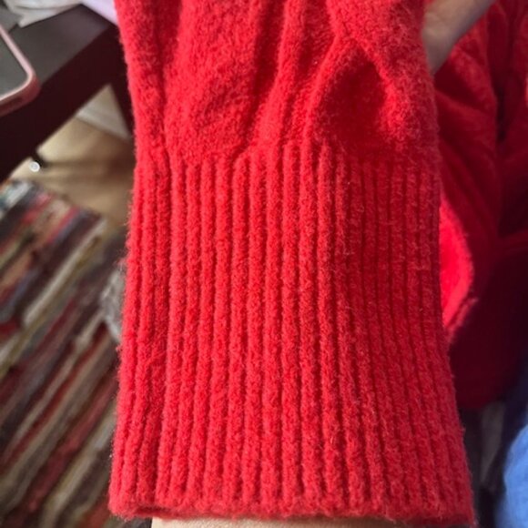 Aerie Red  crewneck sweater  oversized  relaxed  Small cable knit  plush feel - Picture 2 of 6